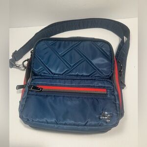 LUG Wrangler Crossbody Bag Navy & Red Built in Wallet NWOT